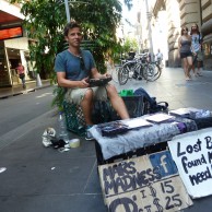 Meine 5-Minuten-Karriere als Strassenmusikant in Australien